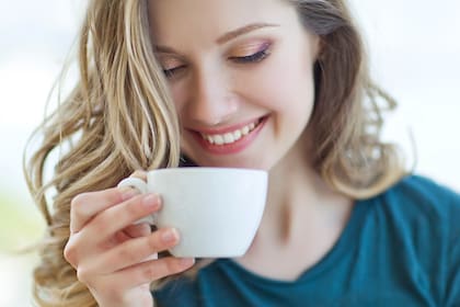 El té negro tiene propiedades que aportan a tener una piel sana