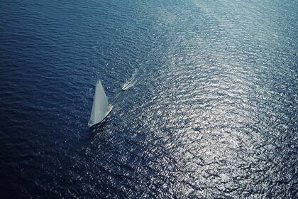El Teatime navegando por el Mediterráneo.