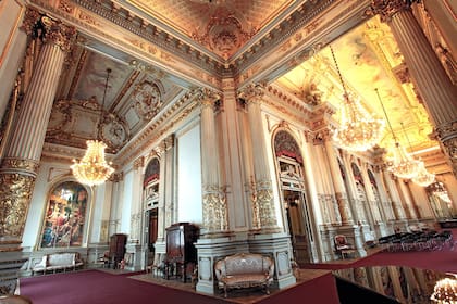 El Teatro Colón, con su Salón Dorado, será sede por primera vez de la Noche de las Ideas