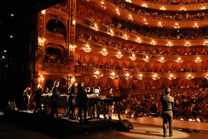El Teatro Colón repleto para ver la primera función de Cattáneo