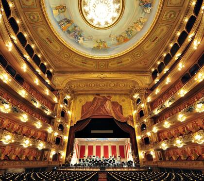 El Teatro Colón, un ámbito que nos destaca en el mundo y que excede el plano cultural