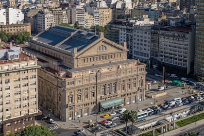 El teatro Colón, un edificio emblemático de Buenos Aires ubicado dentro del barrio de San Nicolás