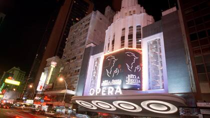 El Teatro Ópera en 1998