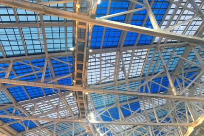 El techo del estadio con los colores argentinos