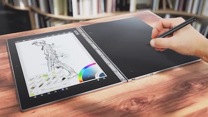 El teclado Halo, que también sirve como superficie para tomar notas o realizar ilustraciones, es una de las características más llamativas de la Lenovo Yoga Book