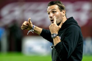 Carboni, de la subestimación de la pandemia al error de haber dirigido a Lanús