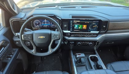 El tecnológico interior de la Chevrolet Silverado