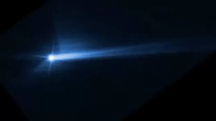 El telescopio espacial Hubble captó un rastro de escombros del asteroide después del impacto