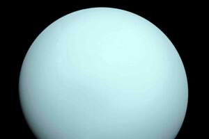 El telescopio Webb de la NASA descubre una nueva y pequeña luna alrededor de Urano