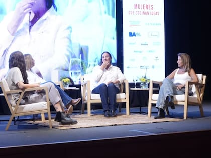 El tema de la primera mesa giró entorno a los modos de activar esa fuerza que impulsa a nuevos horizontes