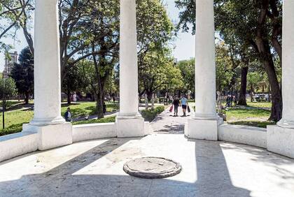 El templete del Parque Lezama que alojaba a Diana fugitiva