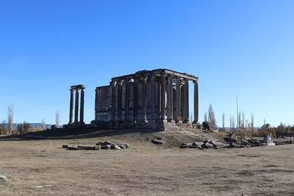 El Templo de Zeus, uno de los lugares más icónicos de la antigua ciudad de Aizanoi