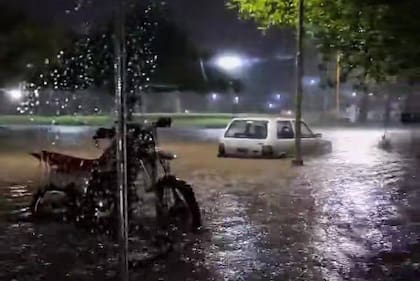 El temporal azotó con fuerza en la zona norte de Santa Fe, la localidad más afectada fue Vera