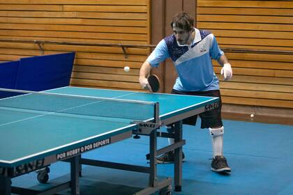 El tenis de mesa es una de las cuatro disciplinas paralímpicas que volvieron este martes al Cenard.
