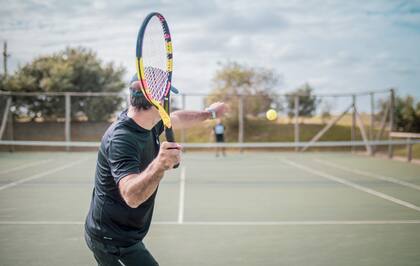El tenis es una de las actividades favoritas de los residentes de Las Garzas