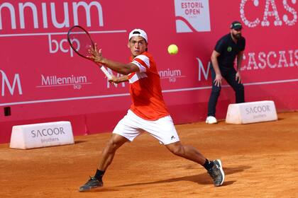 El tenista argentino Sebastián Báez triunfó en su debut en el ATP 250 de Estoril, Portugal.