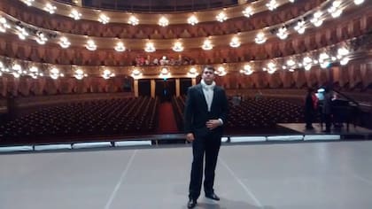 El tenor Catamarqueño Nicolás Romero