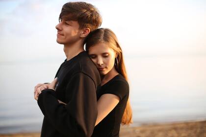 El término fue propuesto por la psicóloga Ángelica Puzio Ferrara desde la Universidad de Stanford.