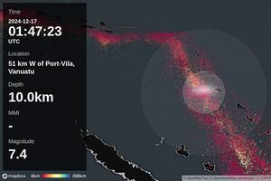 El terremoto de 7.3 en la escala de Richter ocurrió casi a las 13 (hora local) a más de 50 kilómetros de profundidad y con epicentro a 30 kilómetros de la capital de Vanuatu, Port Vila