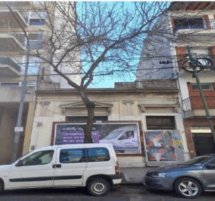El terreno a subastar en Palermo es un lote con vivienda a renovar, ideal para desarrollos