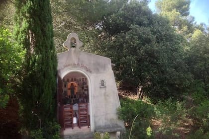 EL terreno de Brigitte Bardot en su villa La Madrague tiene también una pequeña capilla y un cementerio para animales