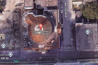 El terreno de la iglesia fue donado por Henry Flagler, uno de los fundadores de Miami