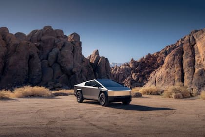 El Tesla Cybertruck cuenta con distintos modos todoterreno, pero deben utilizarse con precaución para evitar accidentes