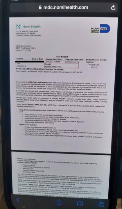 El test positivo que el pasajero se hizo en Miami y que ocultó para viajar