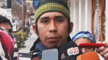 El testigo mapuche, Matías Santana, dijo que le había prestado una campera celeste a Maldonado