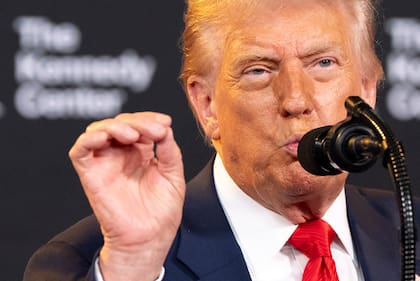 El texto oficial critica el giro hacia el modernismo y brutalismo desde la década de 1960