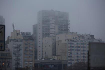 El tiempo; clima; niebla, neblina; nublado; gris; ciudad de Buenos Aires; Servicio Meteorológico Nacional; visibilidad reducida