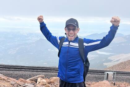 "El tiempo es lo único que no podemos recuperar, entonces tenemos que usarlo de la mejor manera que podamos y elijamos. Mi trabajo no es fácil y a veces gano más y a veces menos o a veces nada, es 100% comisión, pero manejo mi tiempo a mi gusto y no le doy explicaciones a nadie, eso me da libertad”.
