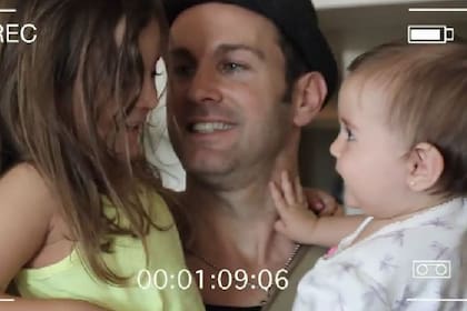 El tierno reencuentro de las hijas de Axel