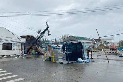 Cientos de turistas se encontraban atrapados y aislados el día de Navidad ante la falta de luz por el derribo del cableado eléctrico.