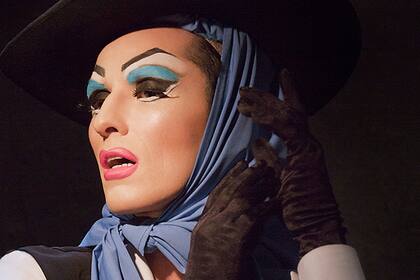 Carlos Casella, el otro argentino de esta puesta parisina