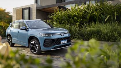 El Tiguan se ofrece en dos versiones: Life ($77.574.100) y R-Line ($81.647.800)