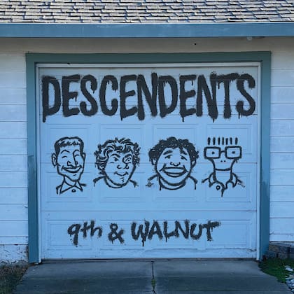 El título del nuevo disco de Descendents con (muy) viejas canciones remite a la ubicación en Long Beach, California, de la cochera donde la banda se gestó unos 40 años atrás.