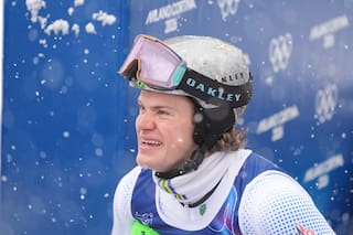 El todo o nada del esquiador Lucas Pinheiro Braathen: oro para Brasil y caída en eslalon