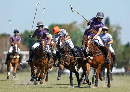 El Torito Ruiz Jorba pega un cogote ante la doble marca de Sol de Agosto