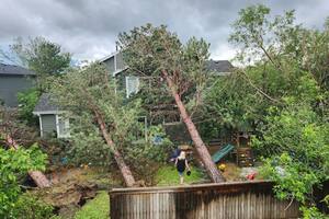 El tornado dejó cerca de 10 kilómetros de destrozos en toda la zona, ubicada en las afueras de Denver, Colorado