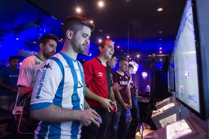 El torneo de esports eSuperliga Red Bull fue anunciada con 3 integrantes por equipo y comenzará en el primer fin de semana de Enero de 2019