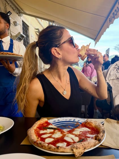 El tour gastronómico incluyó un almuerzo con pizza (Foto: Instagram @jmena)