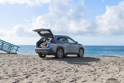 El Toyota Corolla Cross 2025 cuenta con dos tipos de motorización (toyota.com)