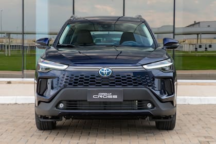 El Toyota Corolla Cross, SUV más vendido del mercado, recibió un restyling