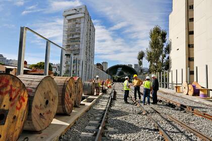 El trabajo continúa sobre las vías