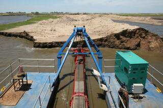 Cuenca del Salado. El paso técnico que va de la draga a la pastura
