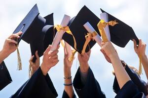 El trabajo realizado por el CEPXXI tomó datos que corresponden a los salarios de personas que se graduaron en 2016-18