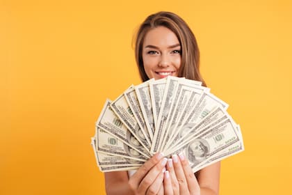 El trámite comienza con una búsqueda del nombre en la base oficial del Comptroller