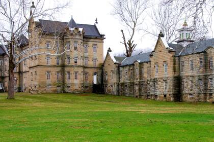 El Trans-Allegheny Lunatic Asylum