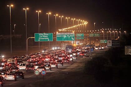 El tránsito en la autopista durante el éxodo turístico de la última Semana Santa